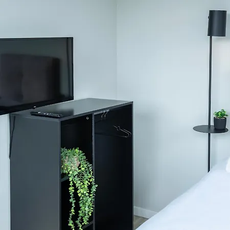Lejlighed Modern Private Room In City Center, Great Value