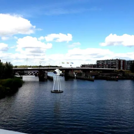 Comfortable In Raamsdonksveer, Free Parking