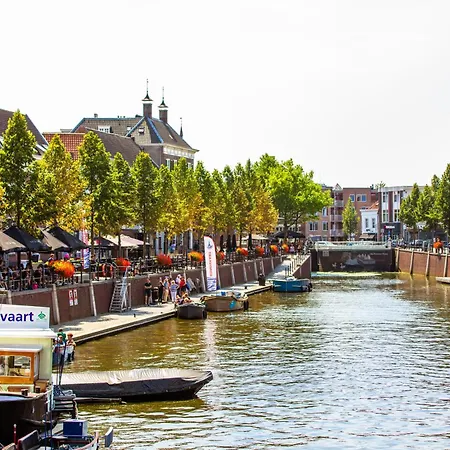 公寓 Comfortable In Raamsdonksveer, Free Parking *