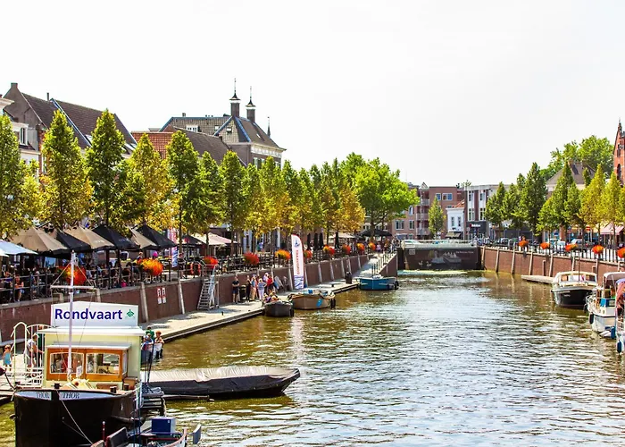 Daire Comfortable In Raamsdonksveer, Free Parking *