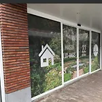 Apartment Comfortable In Raamsdonksveer, Free Parking