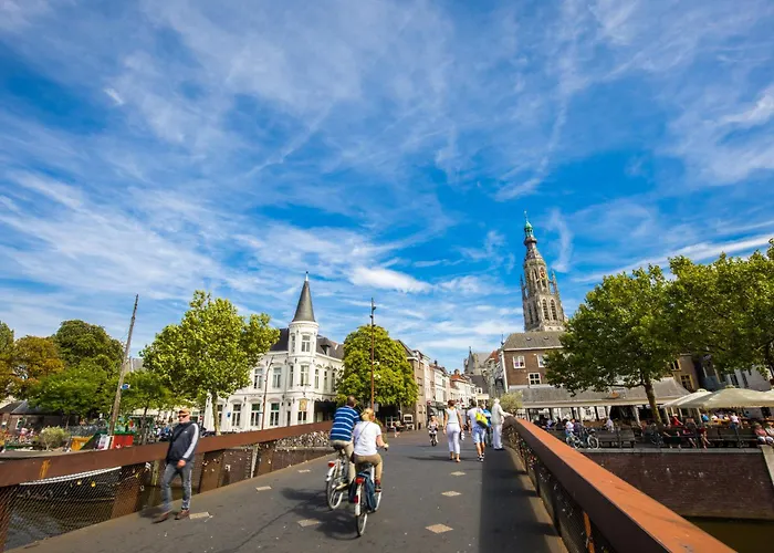 Comfortable In Raamsdonksveer, Free Parking Apartamento Raamsdonksveer